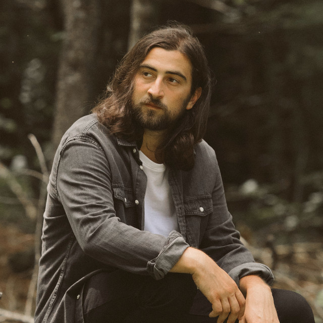 Image of Noah Kahan